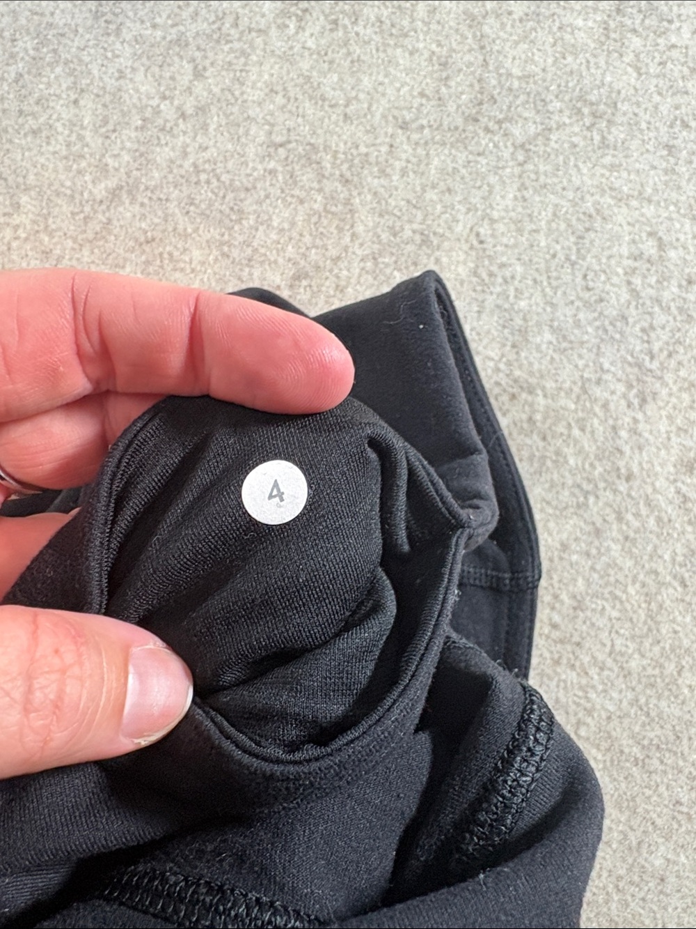 Lululemon Women’s Legacy Wunder Under Crop Leggings Black Luon Size 4 EUC - Picture 2 of 4